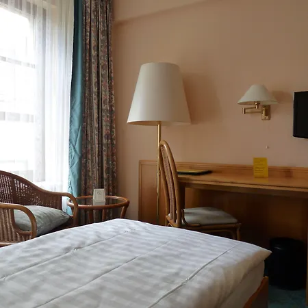 Hotel Garni Zum Eichwerder Templin