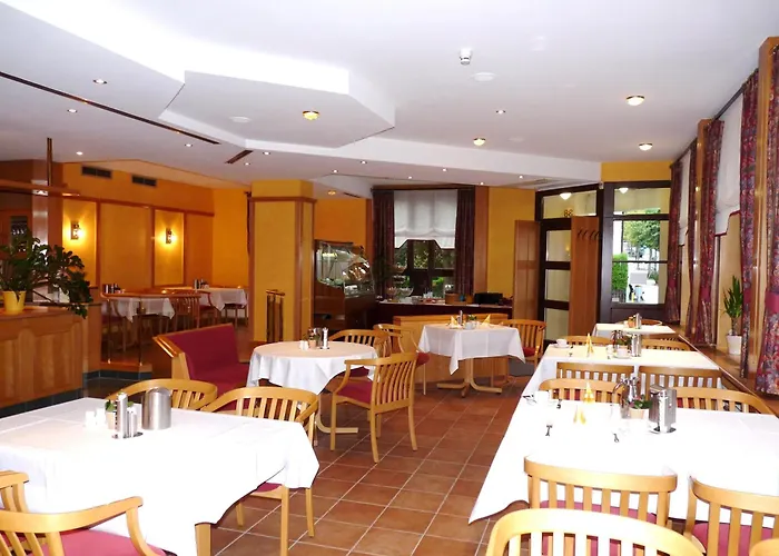 Отель Garni Zum Eichwerder Темплин