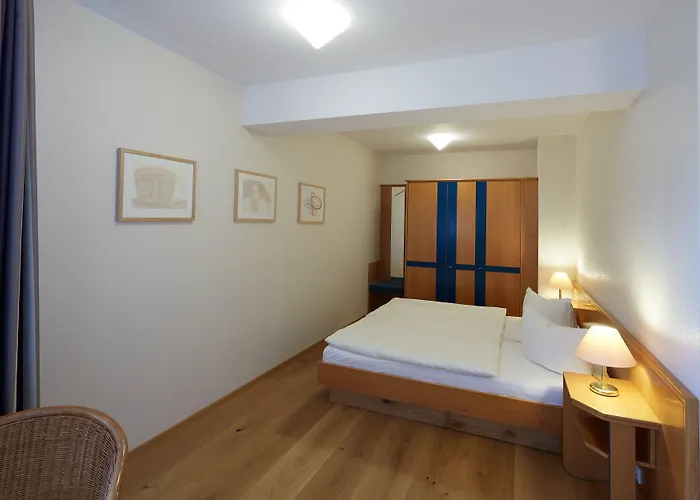 Отель Garni Zum Eichwerder Темплин